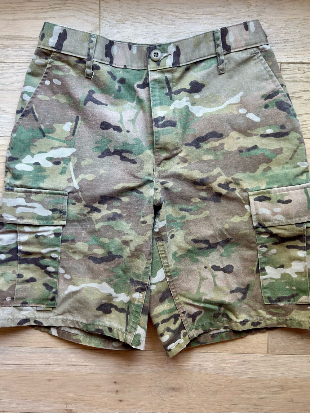Camo Cargo Shorts - Green Camouflage. Fits size 4/6.
